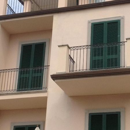 Riviera Residence Marina di Pietrasanta Phòng bức ảnh
